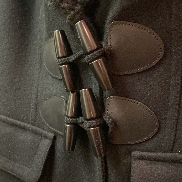 Burberry toggle wool coat. - Picture 4 of 8